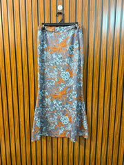 Waist  34  Lenght 38  Fabric silk Ladies Branded Skirt