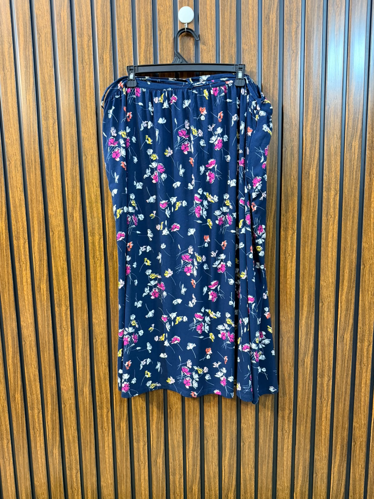 Waist 40  Lenght 32  Fabric rayon Original Branded Women's Skirt
