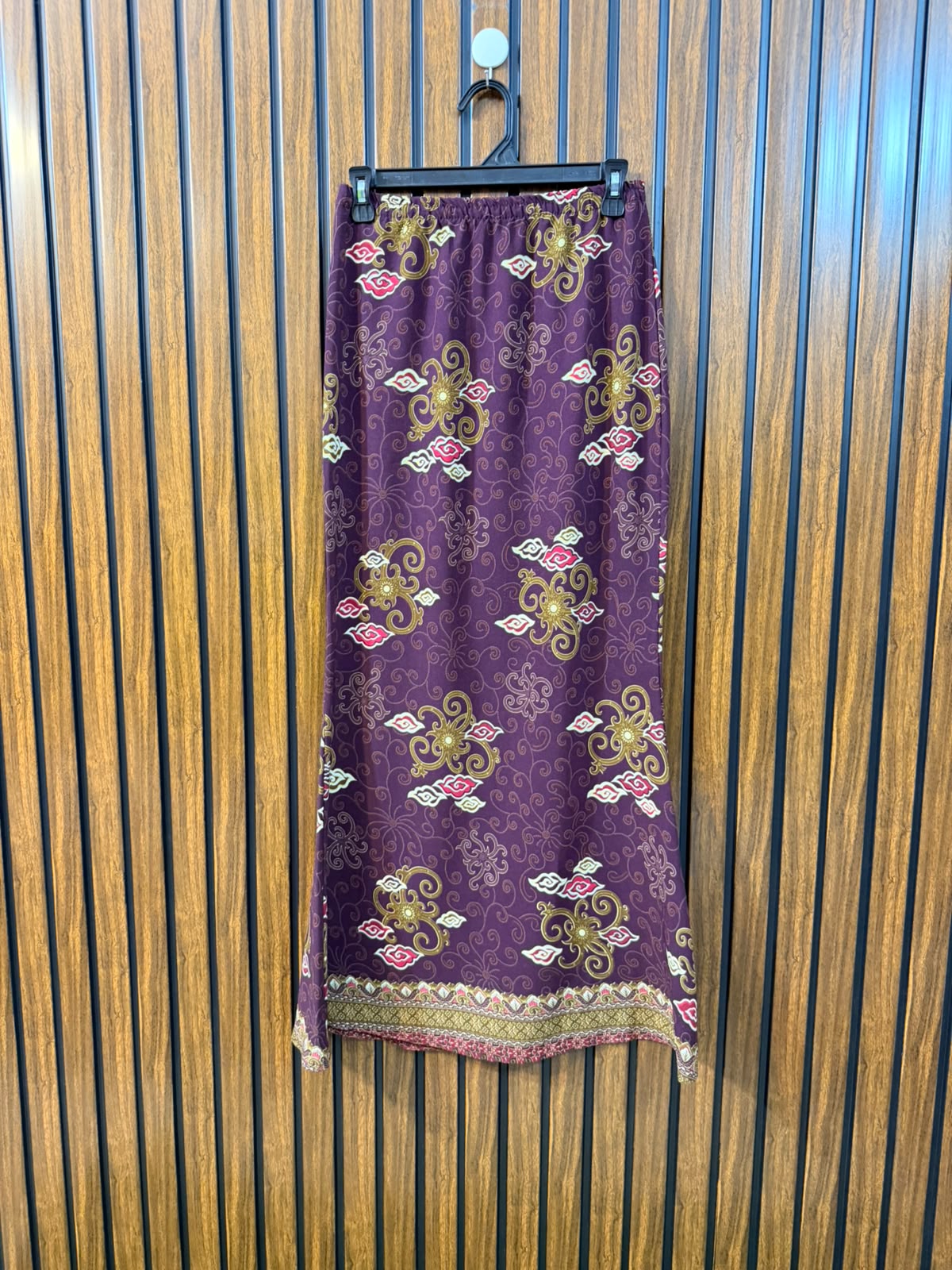 Waist 28  Lenght 38  Fabric silk Women's Everyday Skirt
