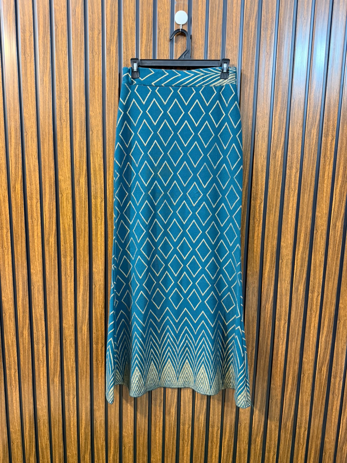 Waist  30  Lenght 41  Fabric silk jersey Modern Women's Skirt