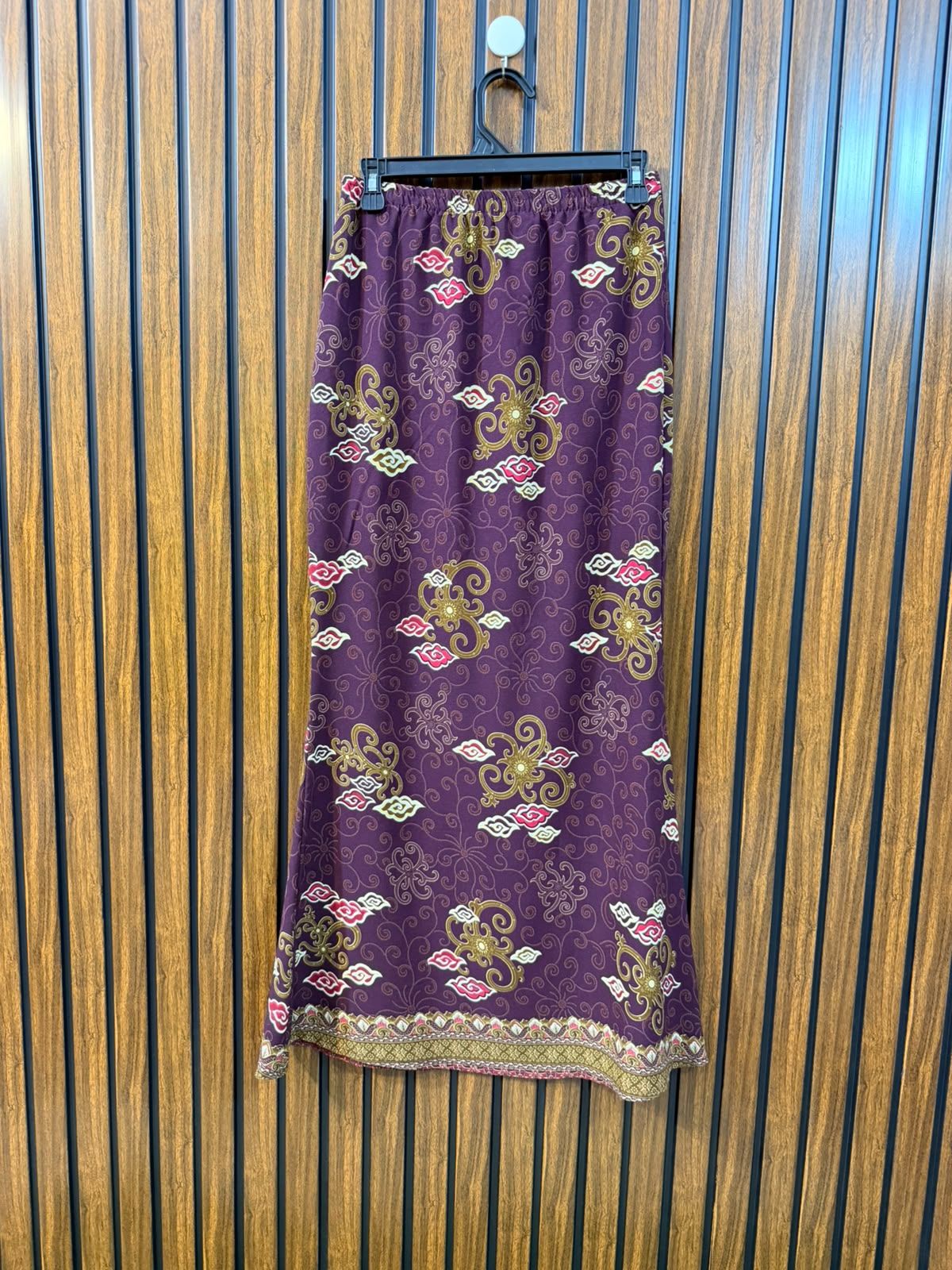 Waist 28  Lenght 38  Fabric silk Women's Everyday Skirt