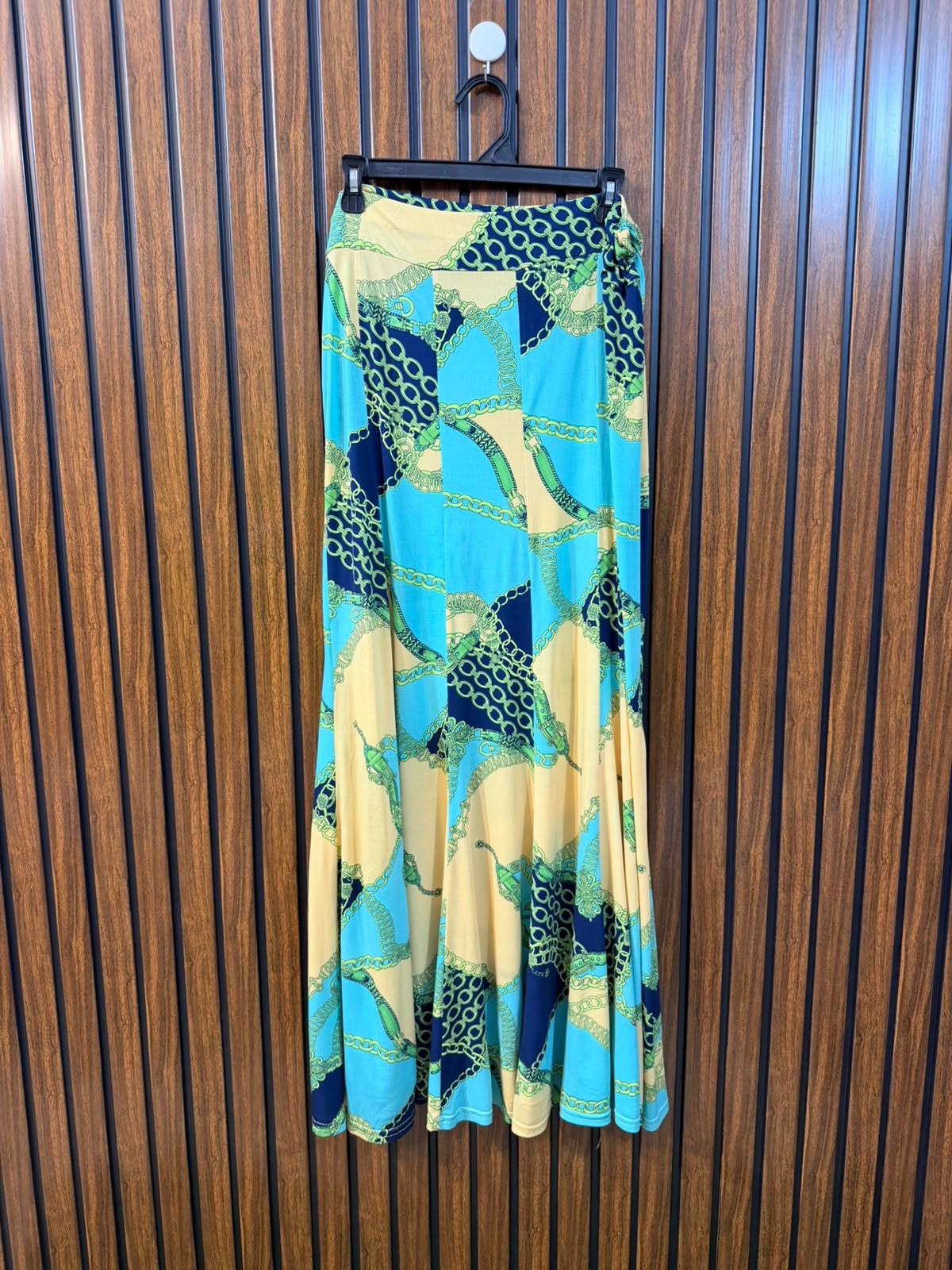 Waist 42  Lenght 43  Fabric silk jersey Women's Classic Skirt
