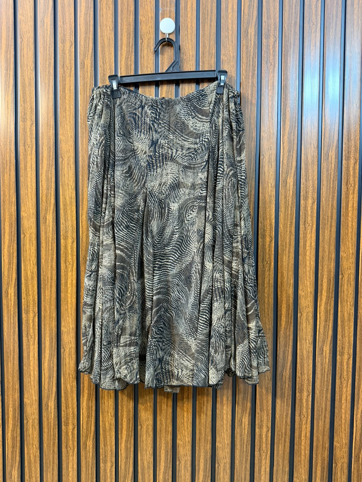 Waist 40  Lenght 28  Fabric chiffon Women's Skirt Outfit