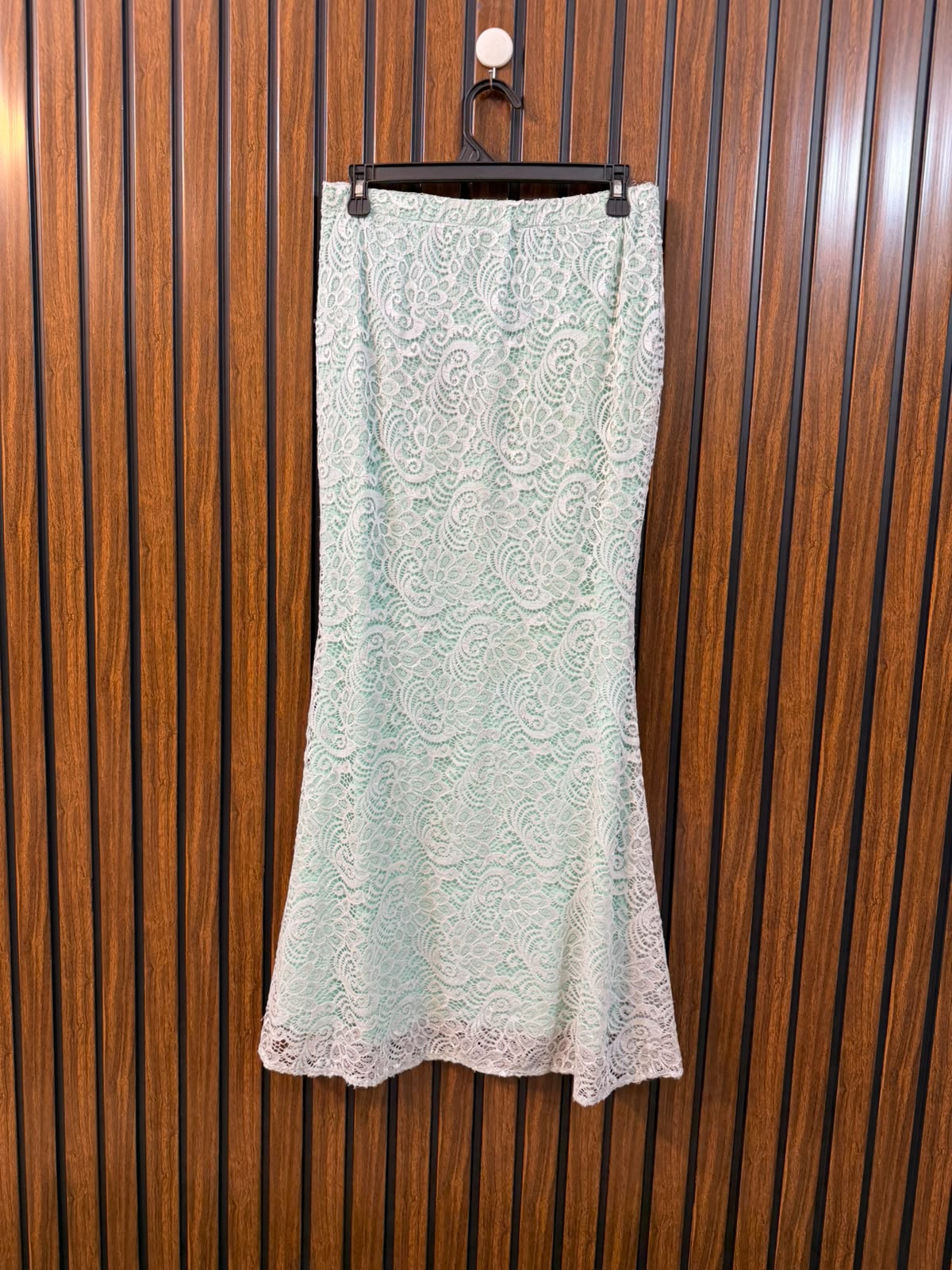 Waist 32  Lenght 38  Fabric silk Women's Modern Skirt Collection
