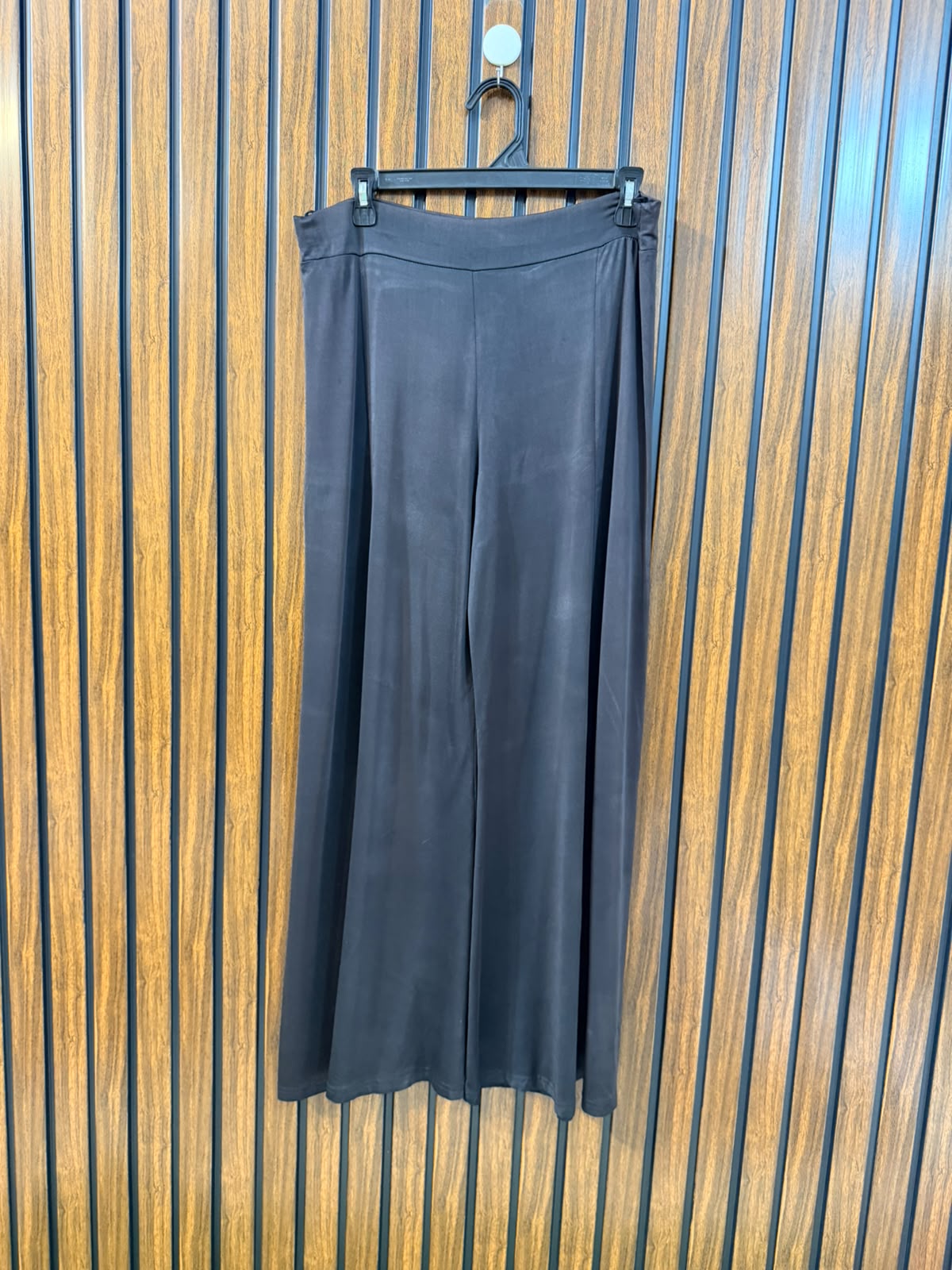 Waist 38  Lenght 38  Fabric silk jersey Western Branded Women's Trouser
