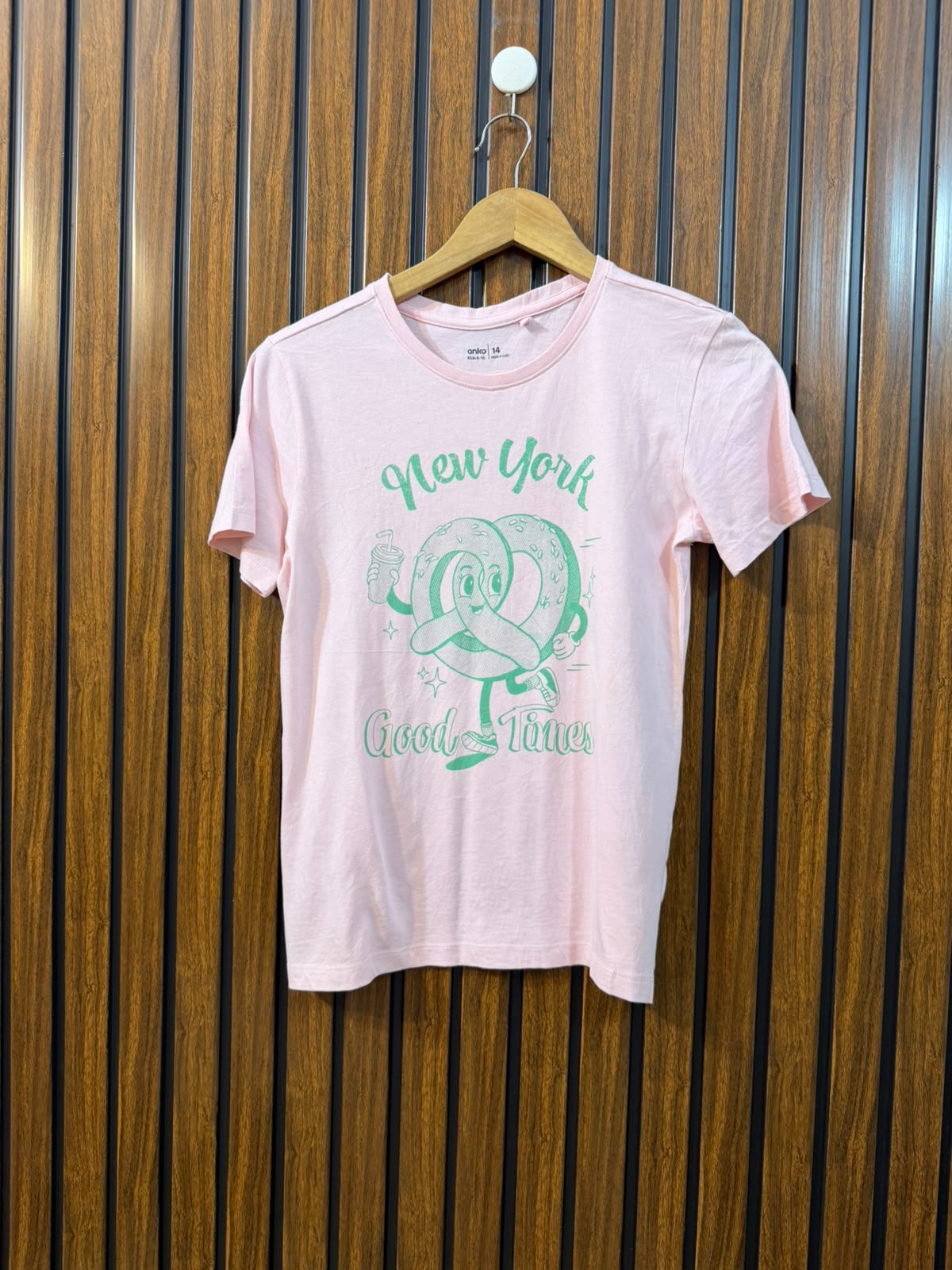 Chest 19  Length 22 Women's New Arrival T-Shirt