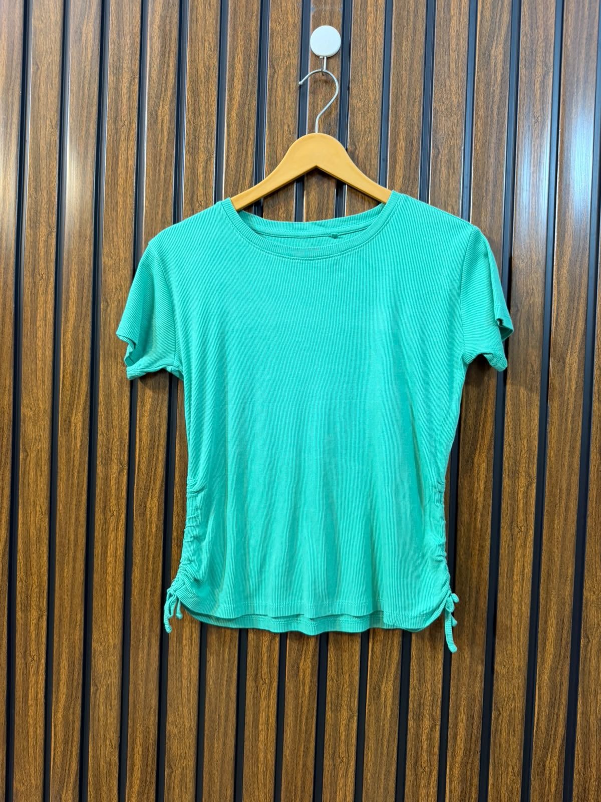 Chest 19  Length 19 Women's Modern T-Shirt