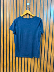 Chest 20  Length 23.5 Women's Elegant T-Shirt
