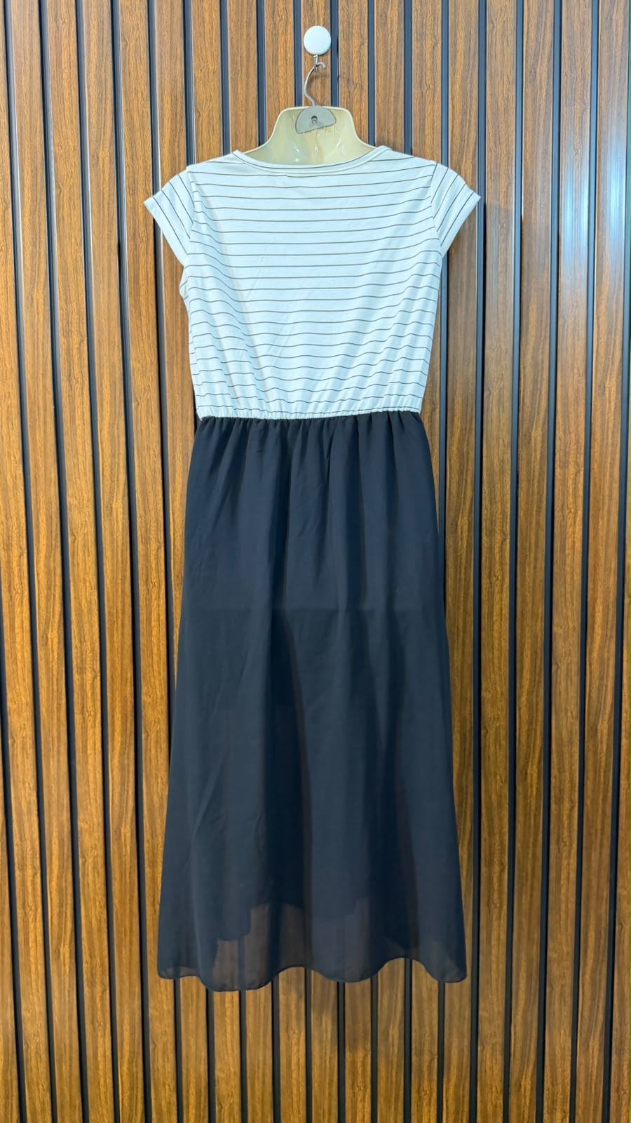 Chest 19  Length 45  Fabric Chiffon and Jersey Women's Stylish Long Maxi