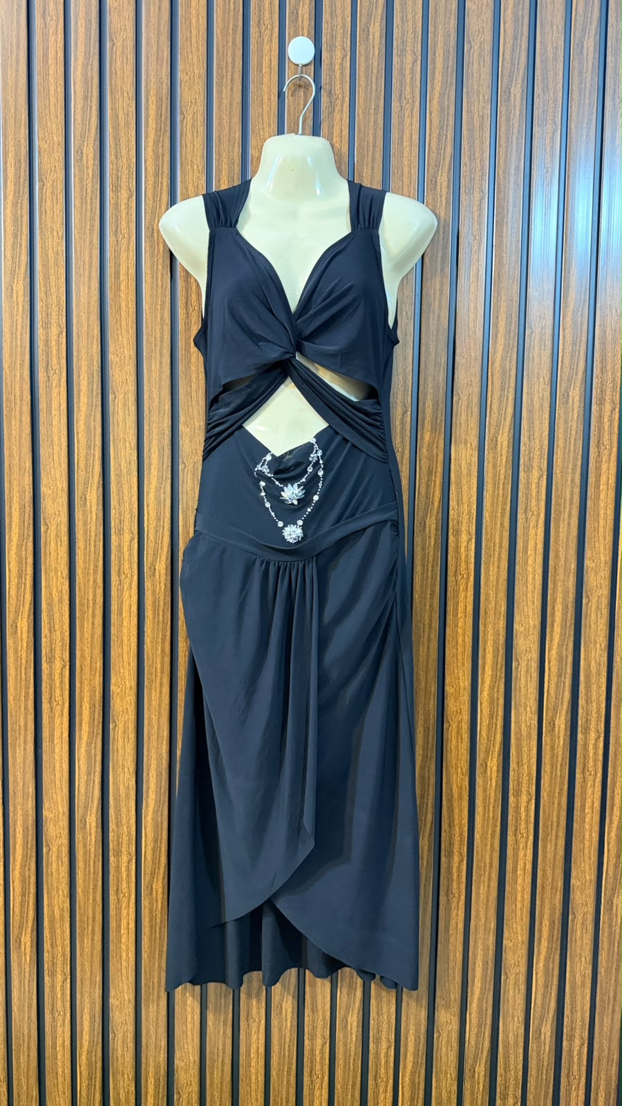 Chest 19  Length 45  Fabric Silk Jersey Women's Exclusive Maxi Dress