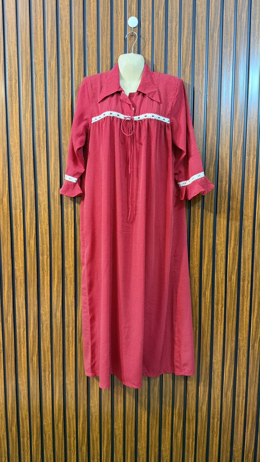 Chest 18  Length 47  Fabric Silk Branded Women's Fashion Maxi