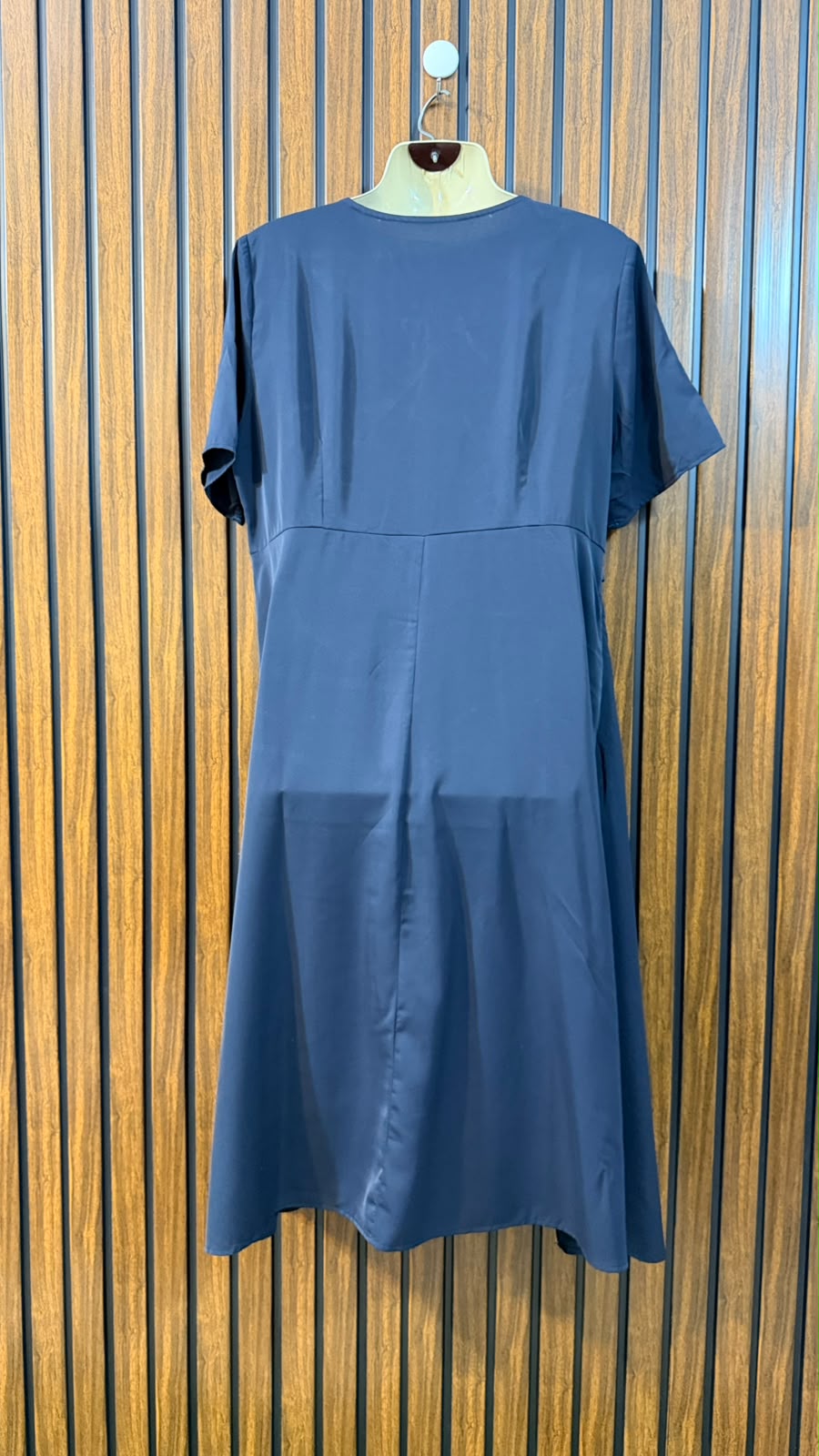 Chest 20  Length 42  Fabric Silk Women's Timeless Maxi Dress