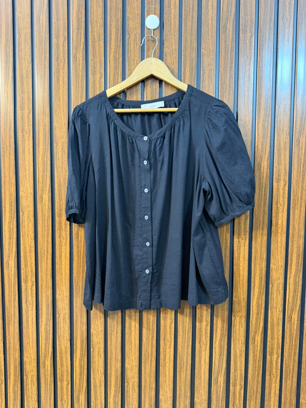 Chest 24  Length 23  Fabric Linen Branded Women's Half Sleeve Top