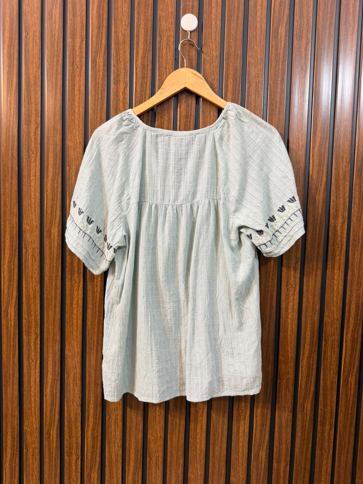Chest 20  Length 24  Fabric Cotton Women's Everyday Half Sleeve Top
