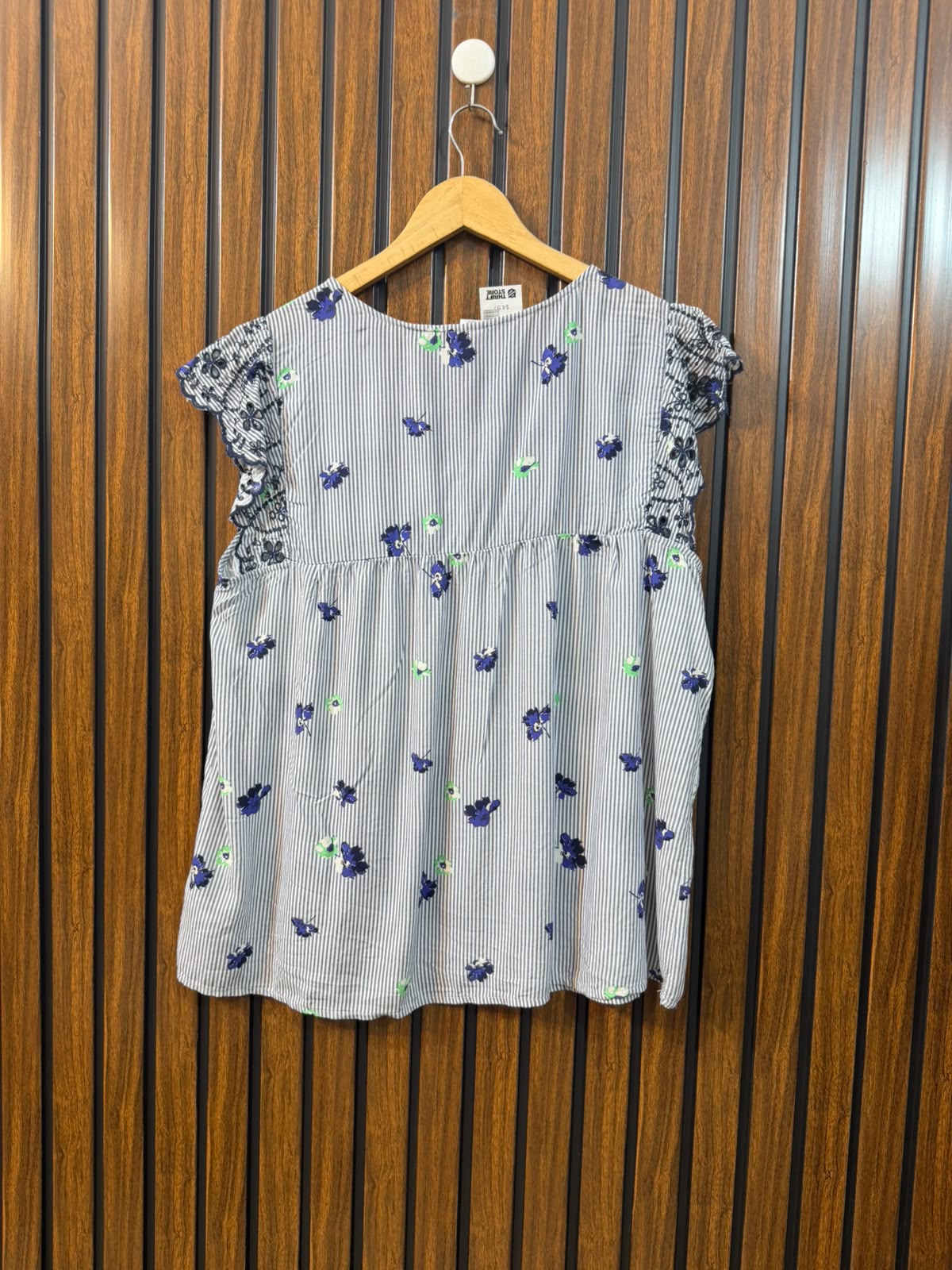 Chest 20  Length 25  Fabric Linen Branded Women's Fashion Top