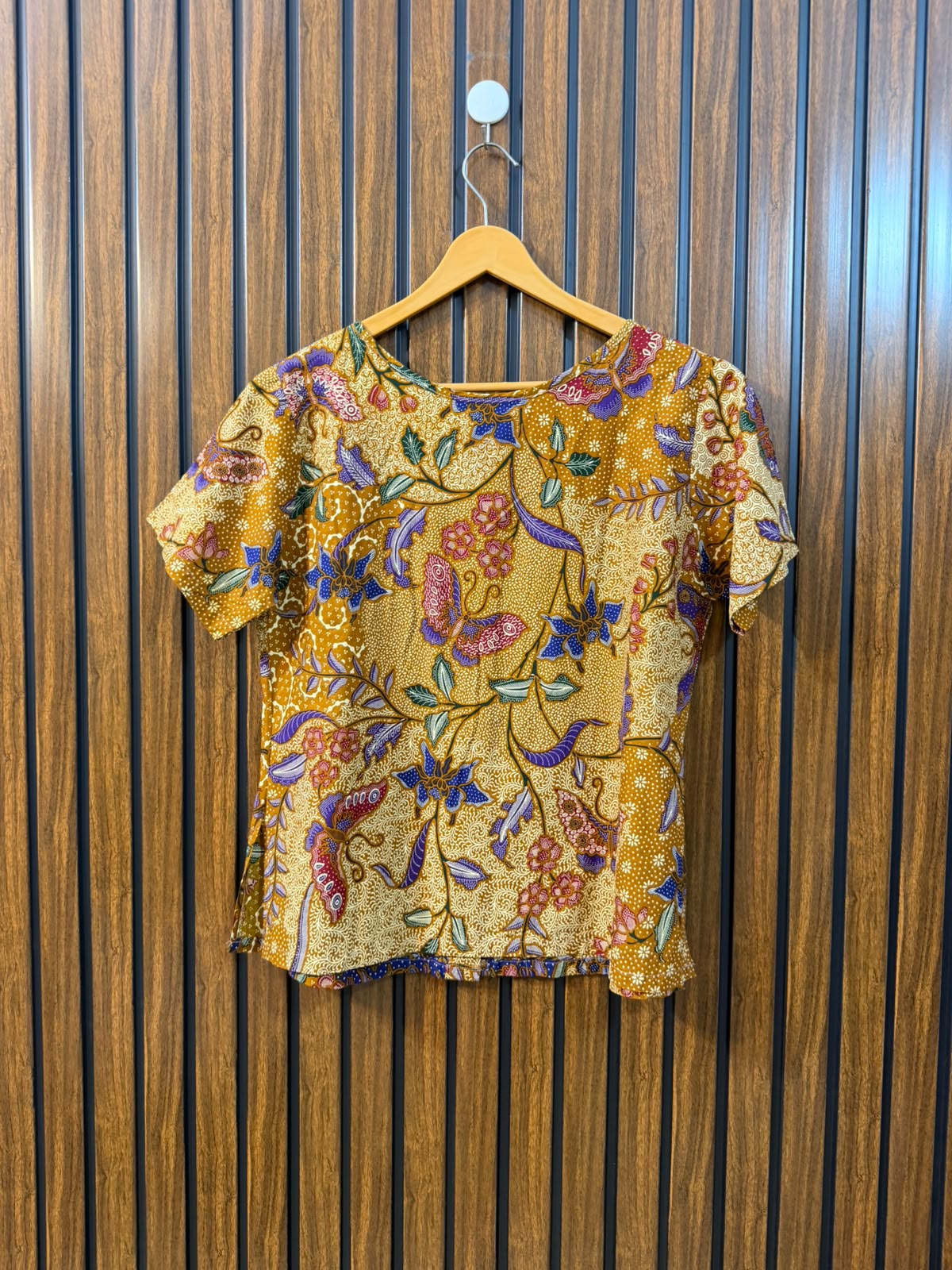 Chest 20  Length 23  Fabric Cotton Silk Women's Exclusive Top