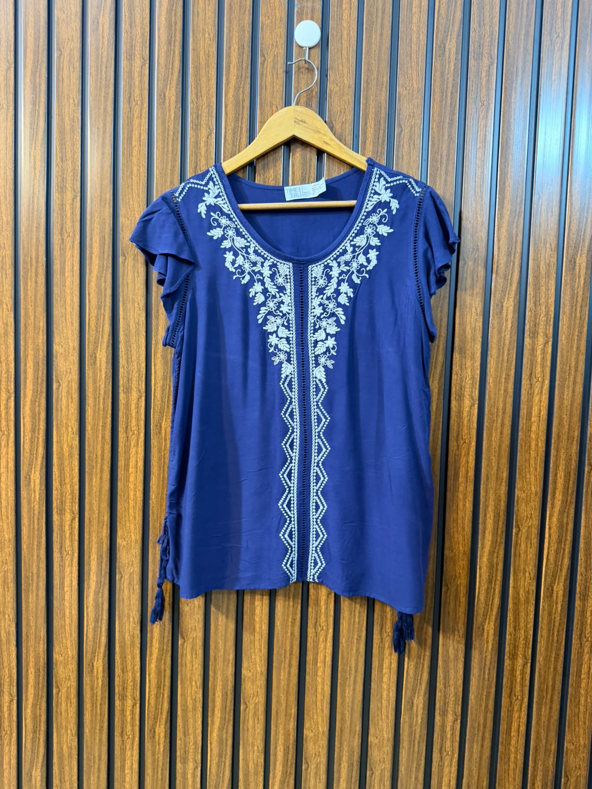 Chest 19  Length 24  Fabric Linen Women's Modern Fashion Top