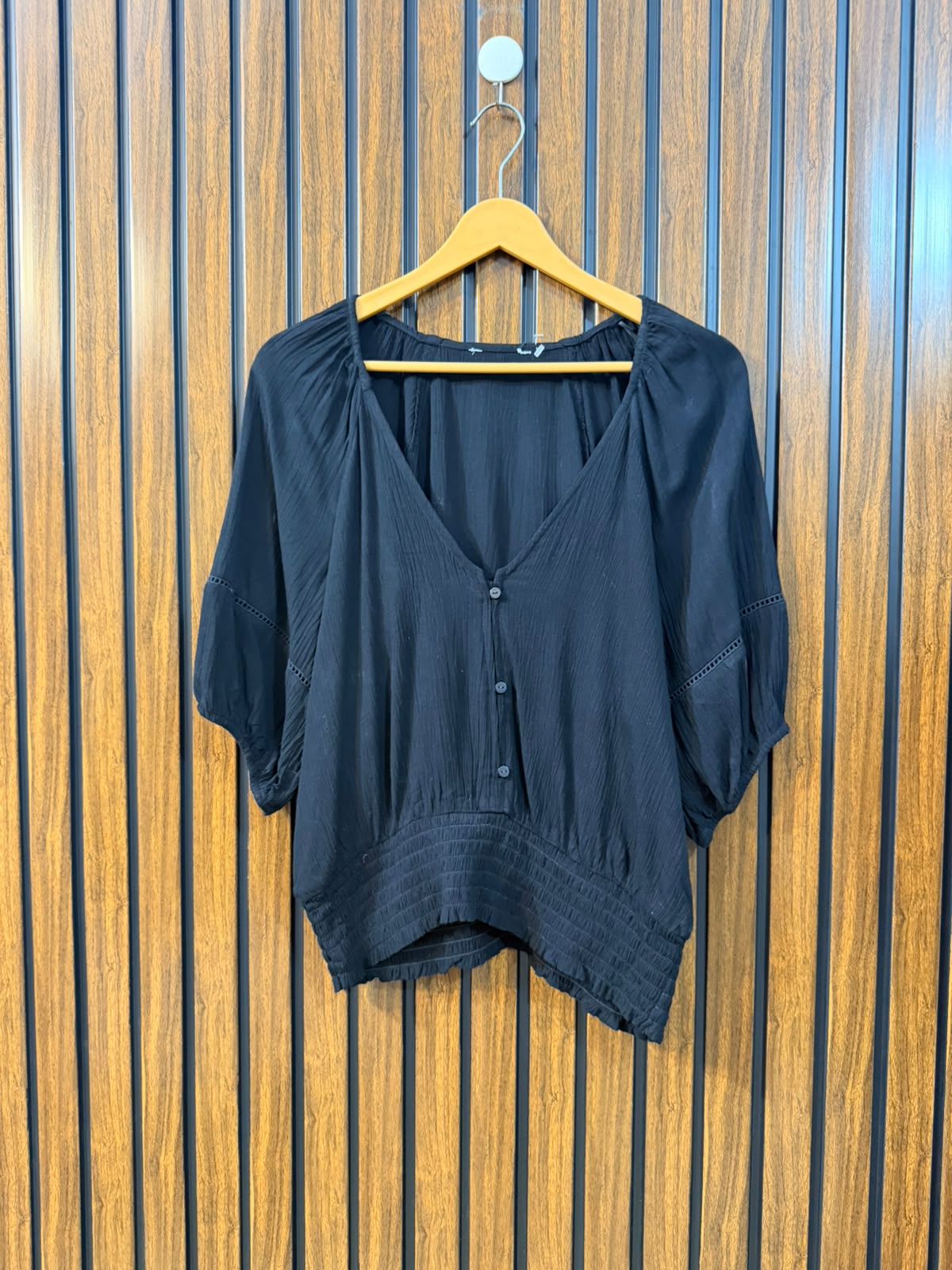 Chest 19  Length 21  Fabric Rayon Ladies Western Half Sleeve Top