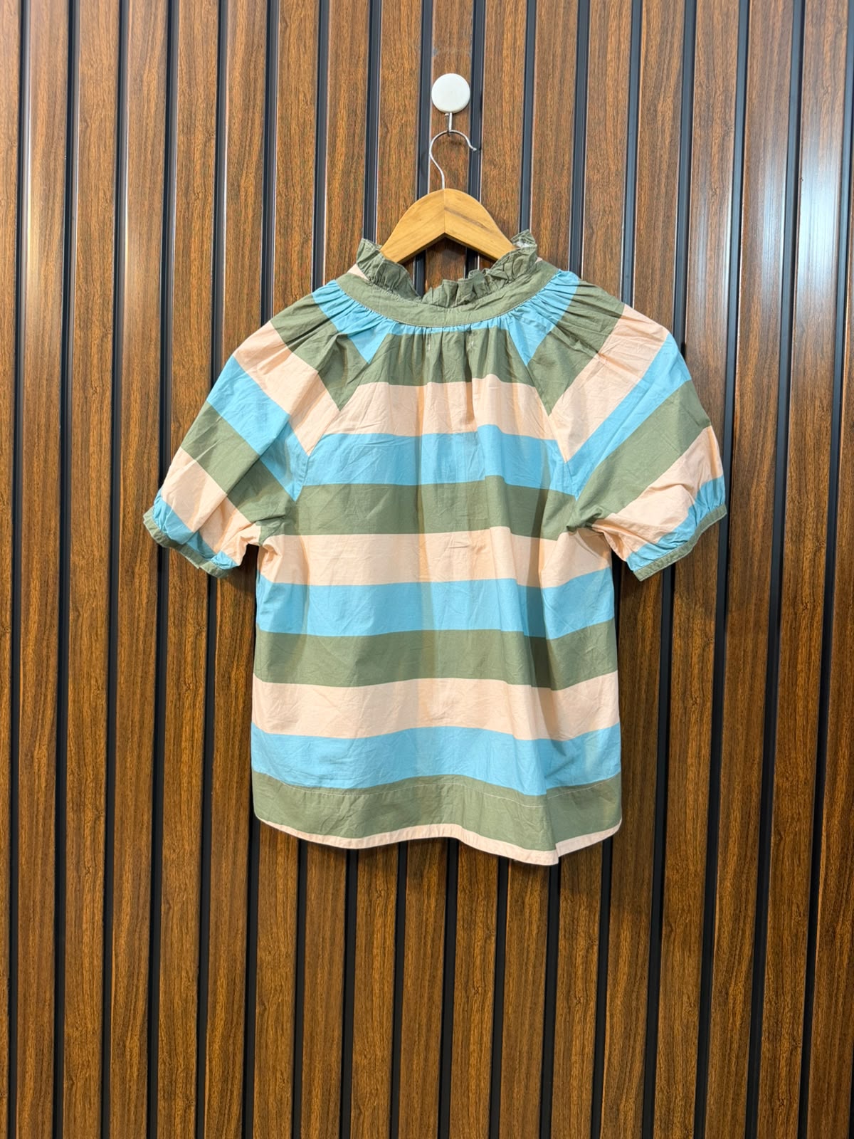 Chest 20   Length 18  Fabric Cotton Silk Women's Western Fashion Top