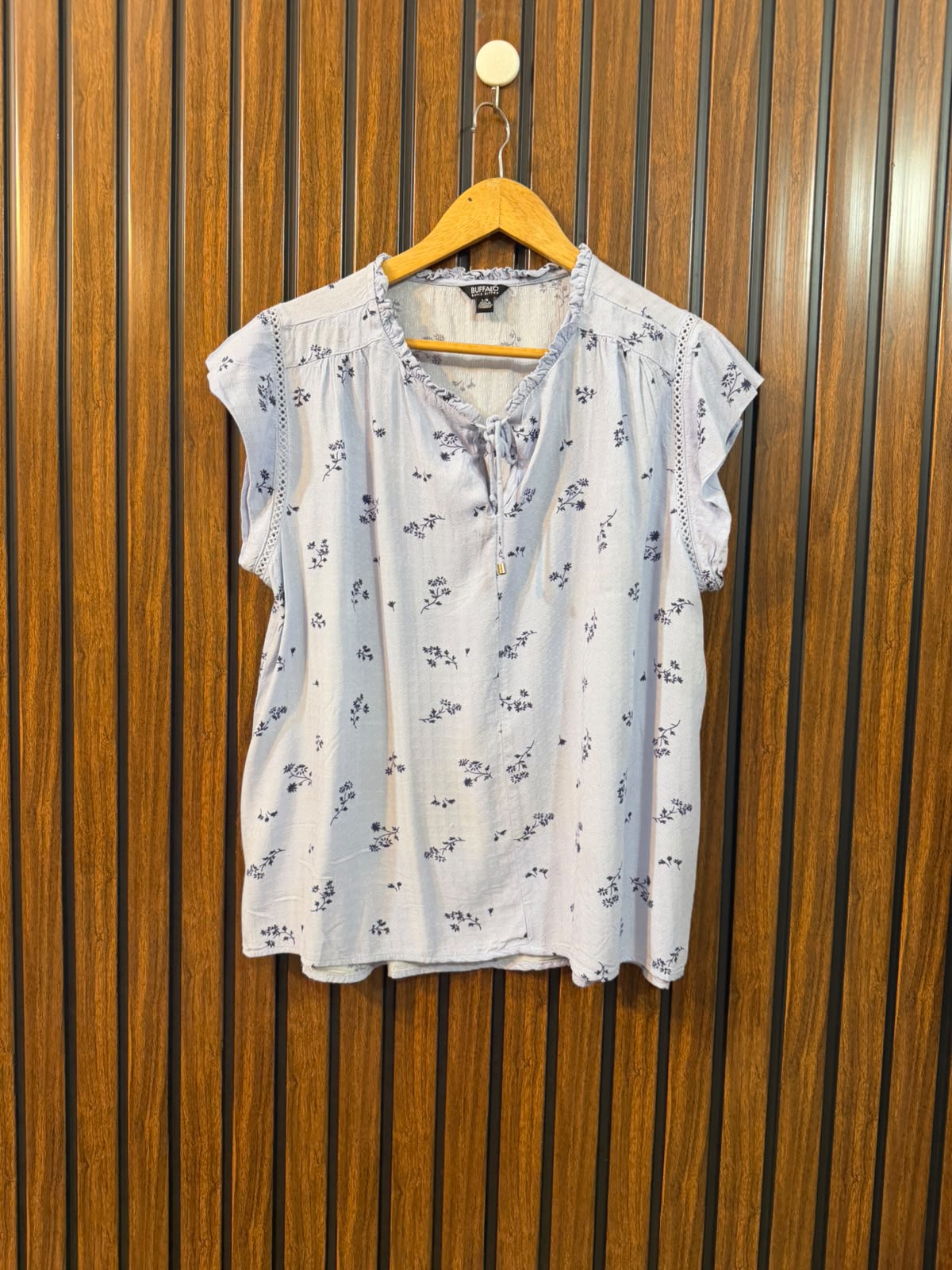 Length 24  Fabric Linen Women's Premium Fashion Top