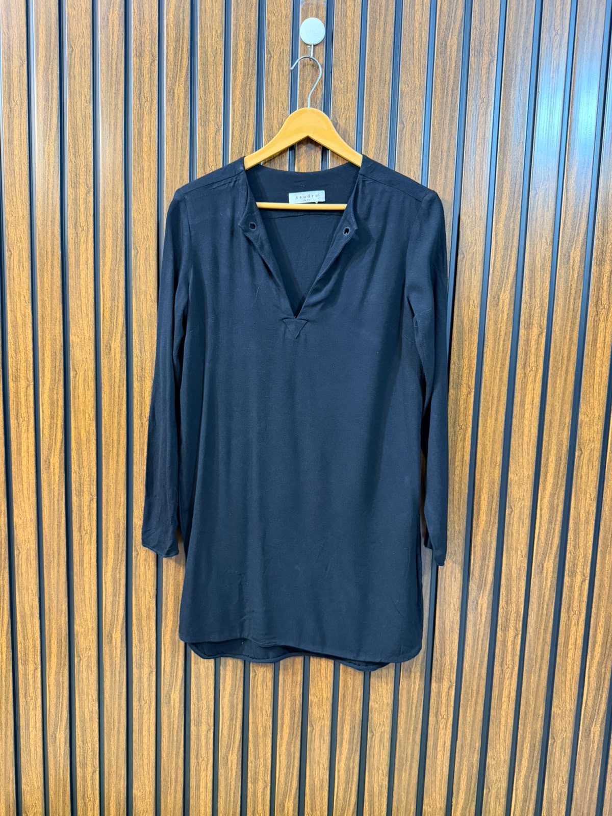 Chest 17  Length 31  Fabric Rayon Modern Women's Long Top