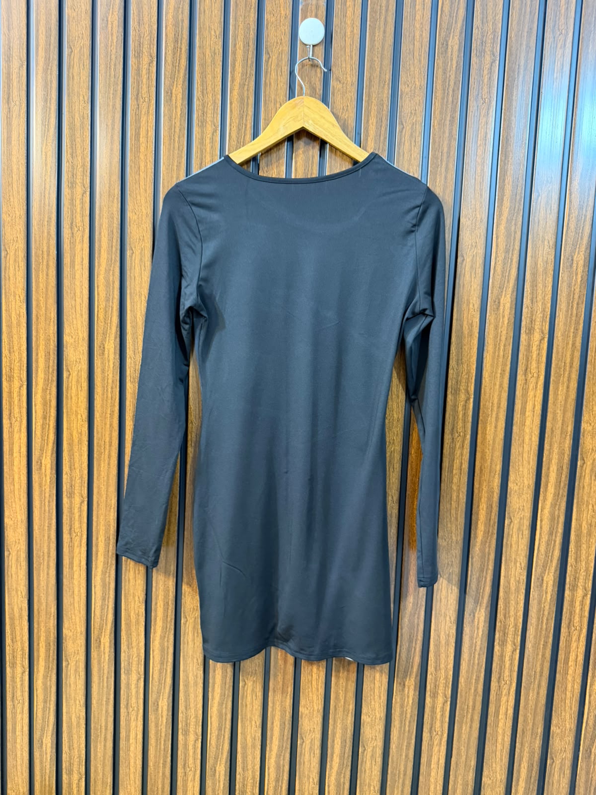 Chest 18  Length 30  Fabric Silk Jersey Women's Everyday Long Top