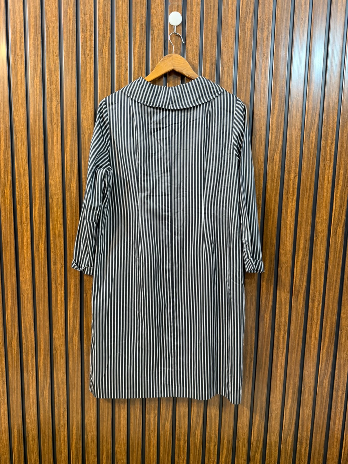 Chest 19  Length 38  Fabric Cotton Silk Women's Long Top for Daily Wear