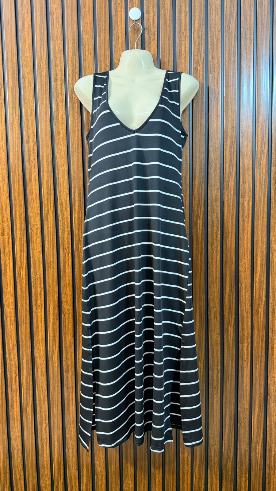 Chest 20  Length 47  Fabric Silk Jersey Elegant Women's Long Maxi