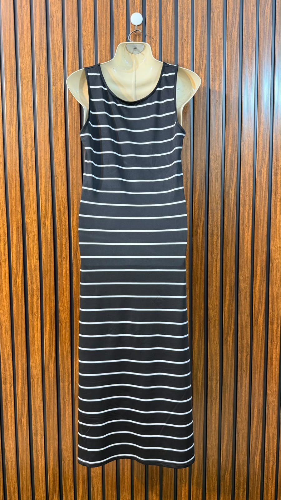 Chest 20  Length 47  Fabric Silk Jersey Elegant Women's Long Maxi