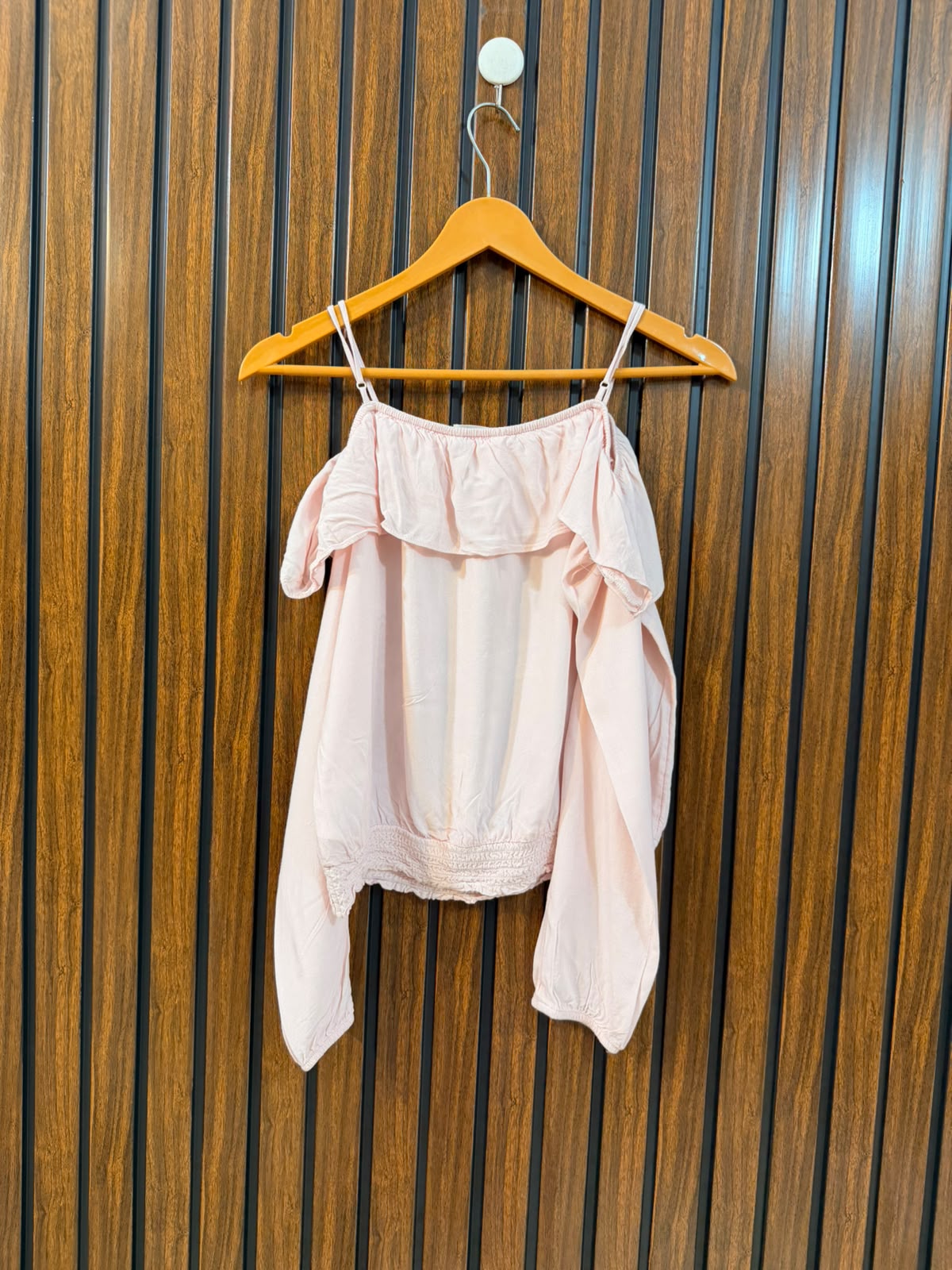 Chest 17  Length 19  Fabric Linen Premium Western Women's Full Sleeve Top