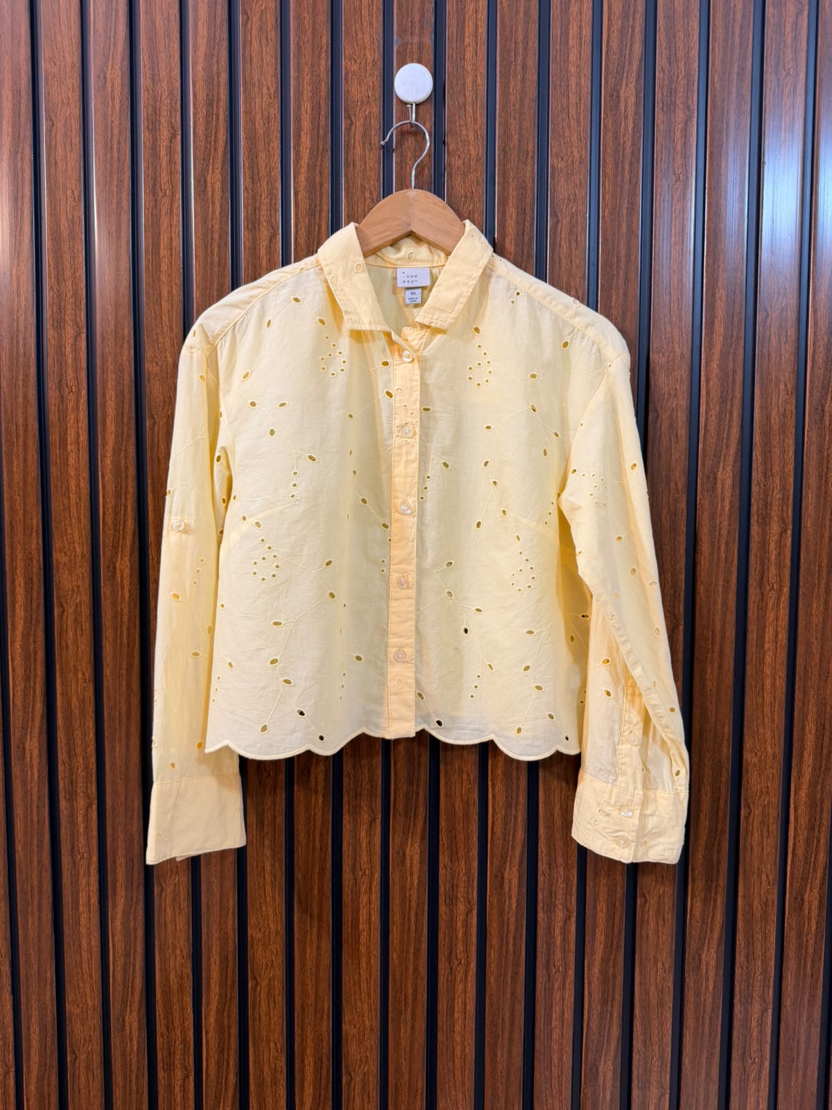 Chest 17  Length 18  Fabric Cotton Modern Western Women's Full Sleeve Top