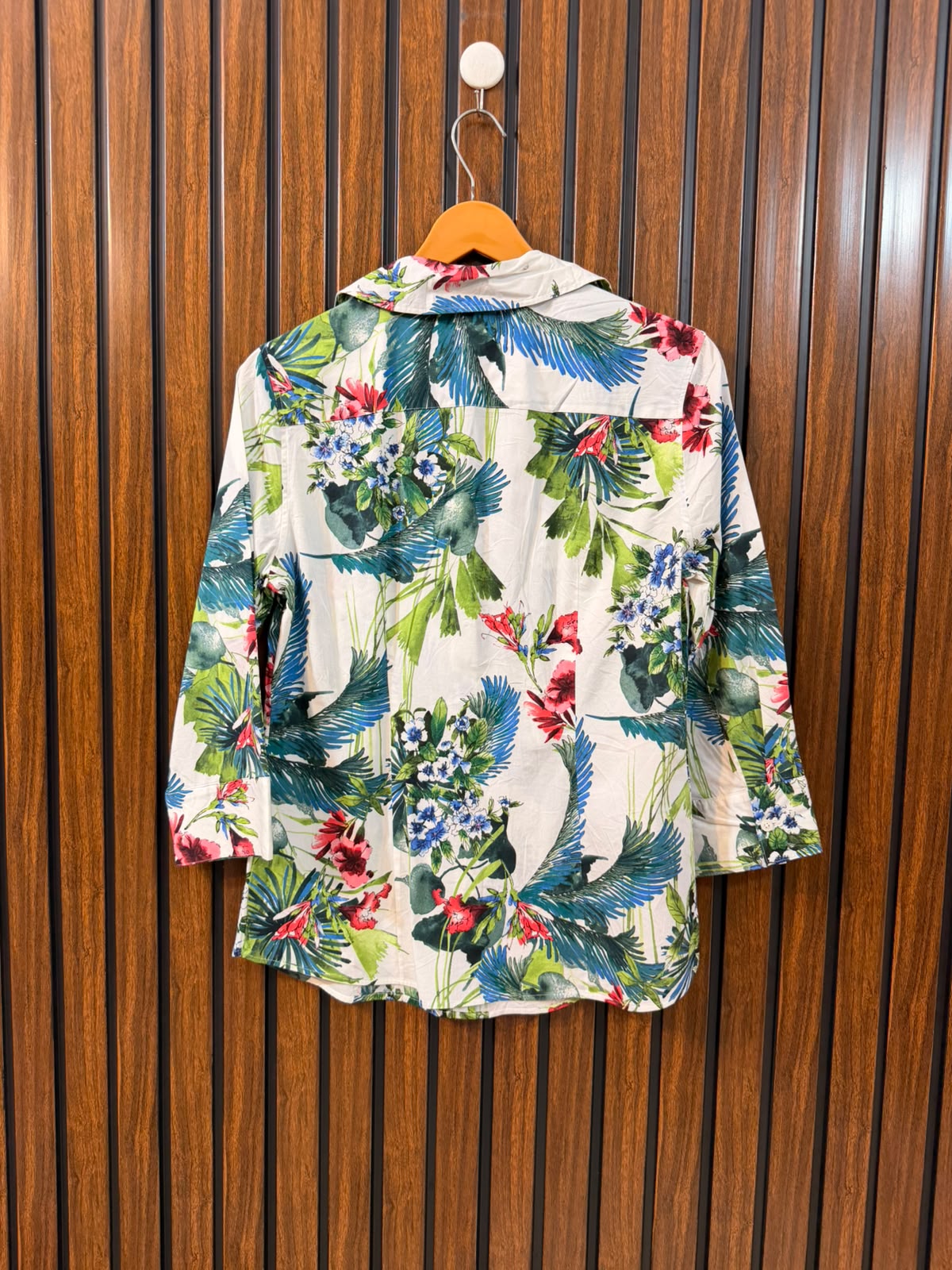 Chest 17  Length 23.5  Fabric Cotton Stylish Western Women's Full Sleeve Top