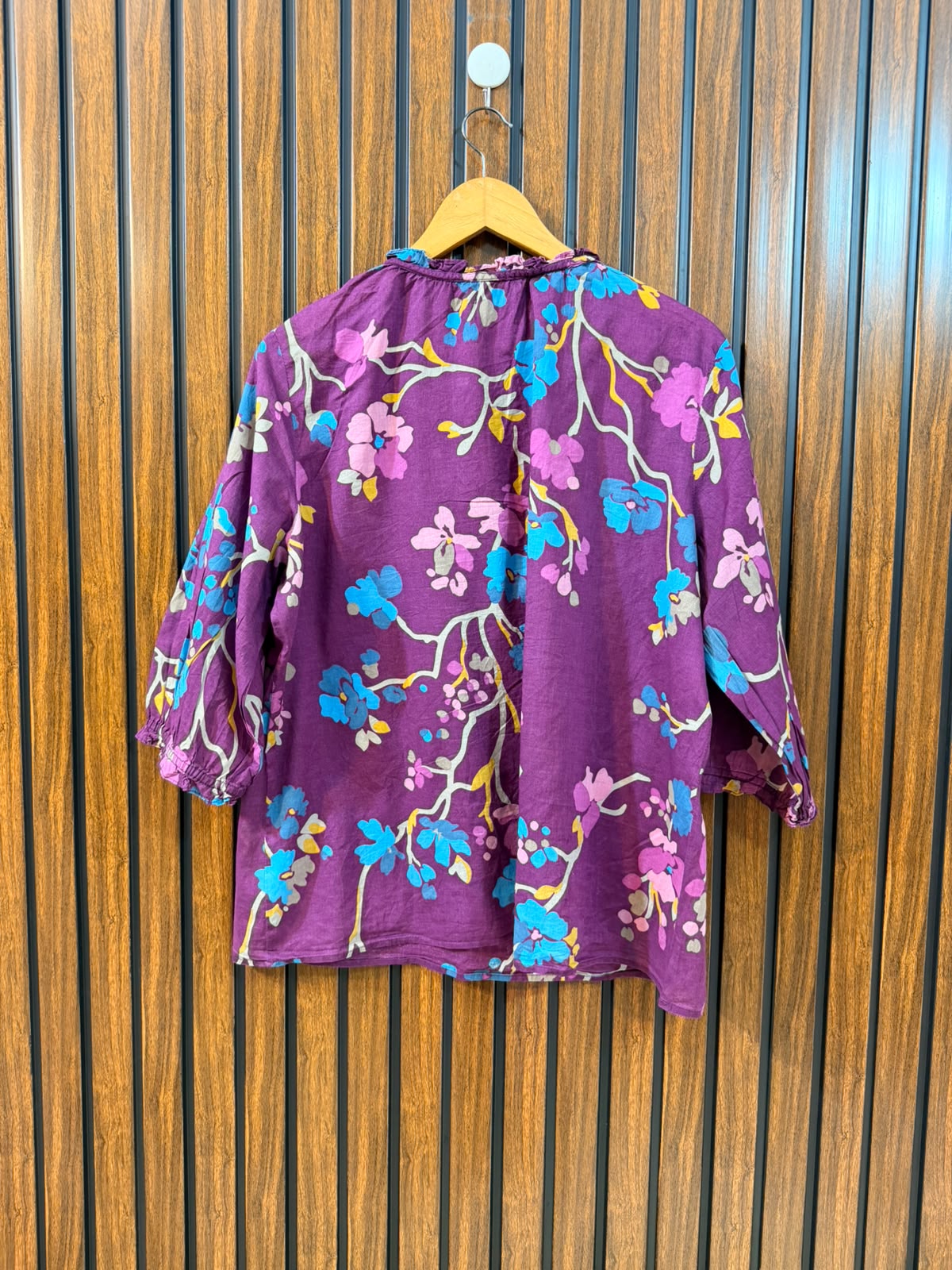 Chest 22  Length 24.5  Fabric Cotton Luxury Western Branded Women's Full Sleeve Top