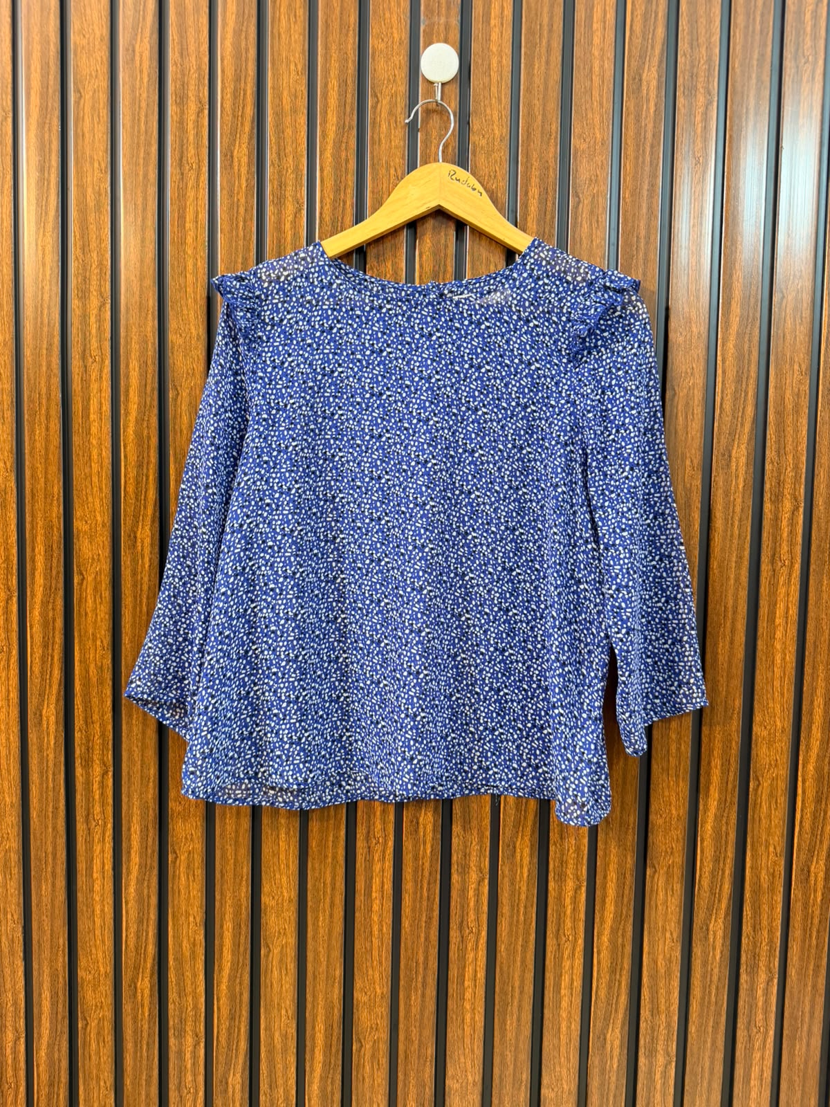 Chest 18  Length 21  Fabric Chiffon Branded Western Women's Full Sleeve Top