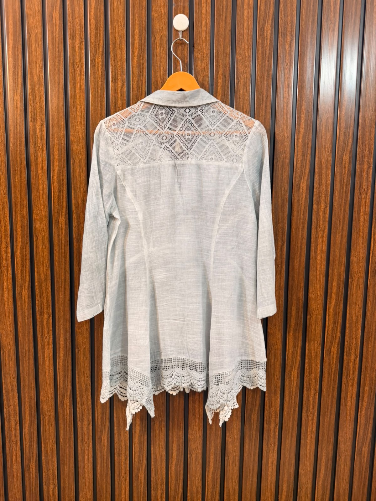 Chest 18  Length 30  Fabric Rayon Contemporary Western Women's Full Sleeve Top
