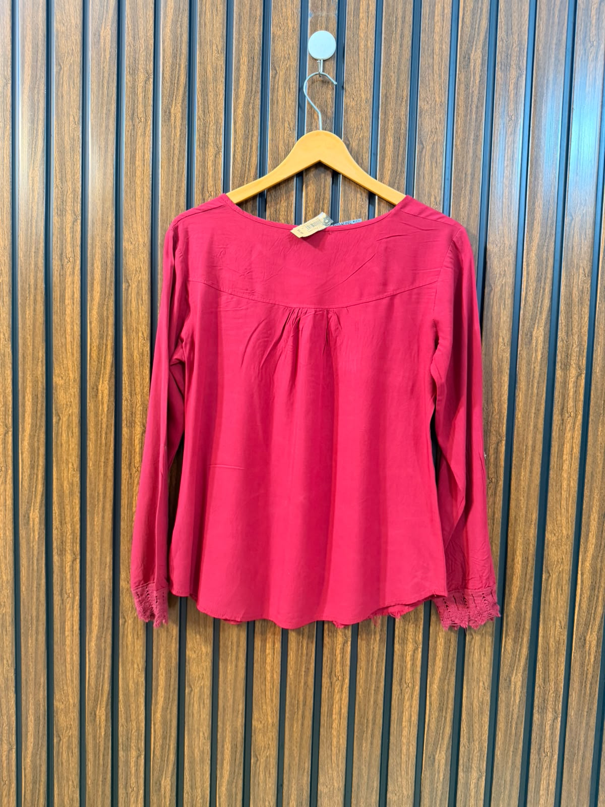 Chest 17  Length 23  Fabric Linen Western Women's Latest Full Sleeve Top
