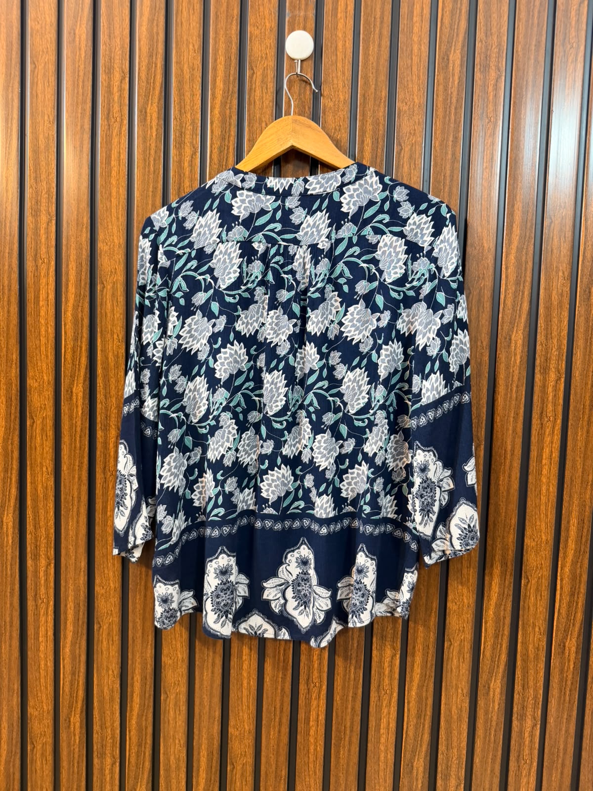Chest 19  Length 23  Fabric Cotton Women's Classic Western Full Sleeve Top