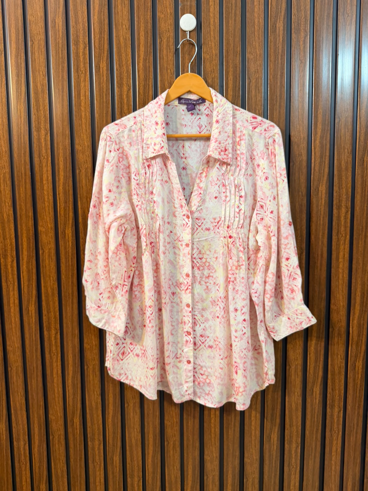 Chest 21  Length 27  Fabric Linen Women's Branded Fashion Full Sleeve Top