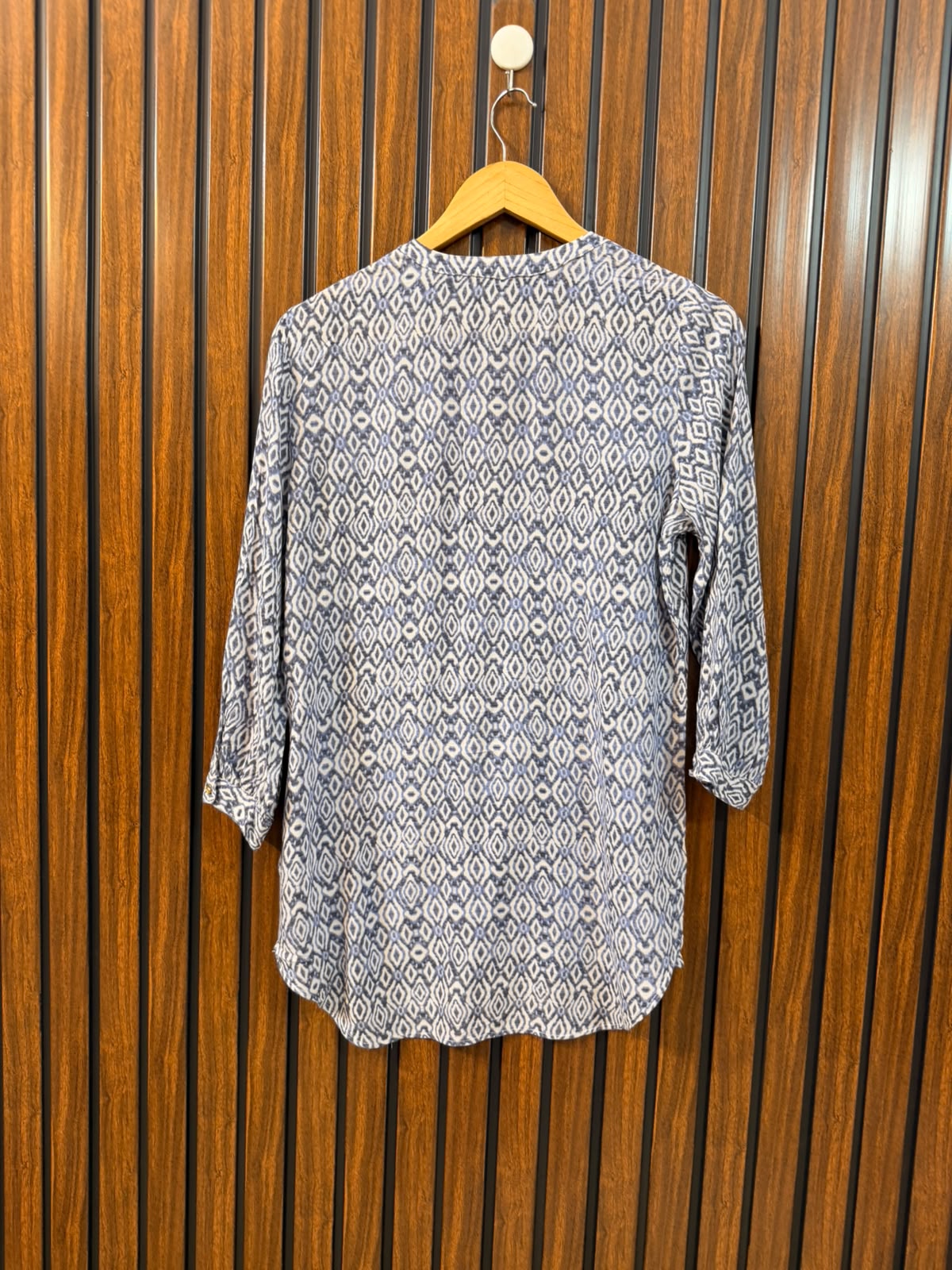 Chest 18  Length 28  Fabric Linen Western Women's Quality Full Sleeve Top