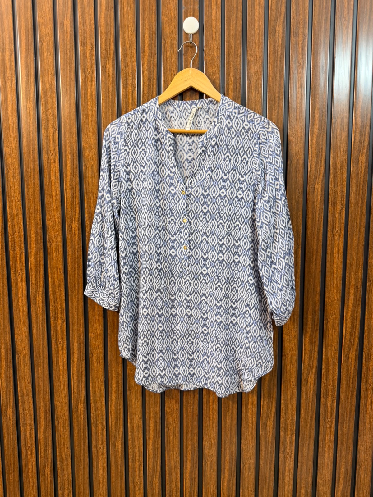 Chest 18  Length 28  Fabric Linen Western Women's Quality Full Sleeve Top