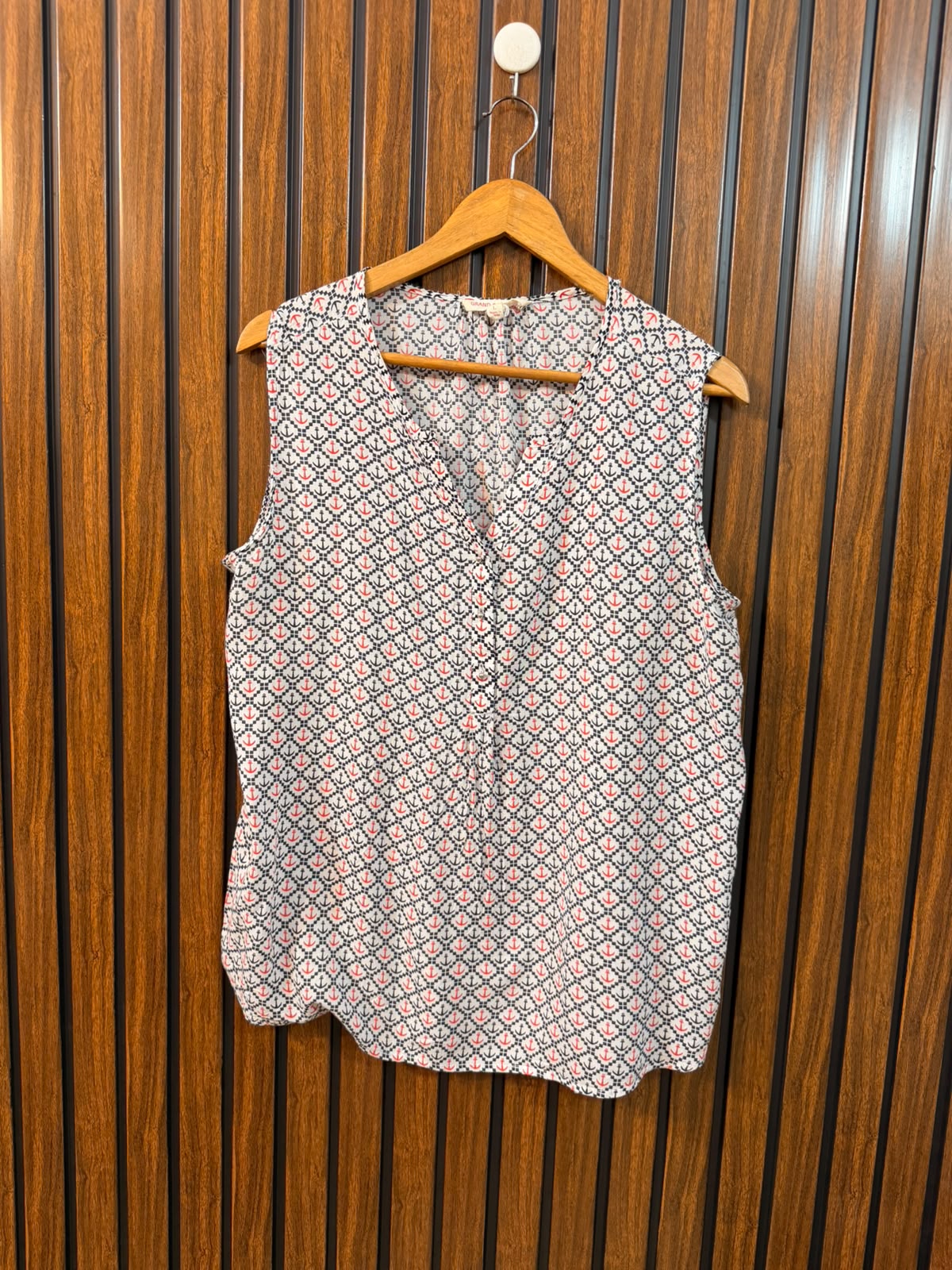 Chest 21  Length 26  Fabric Linen Women's Stylish Sleeveless Top