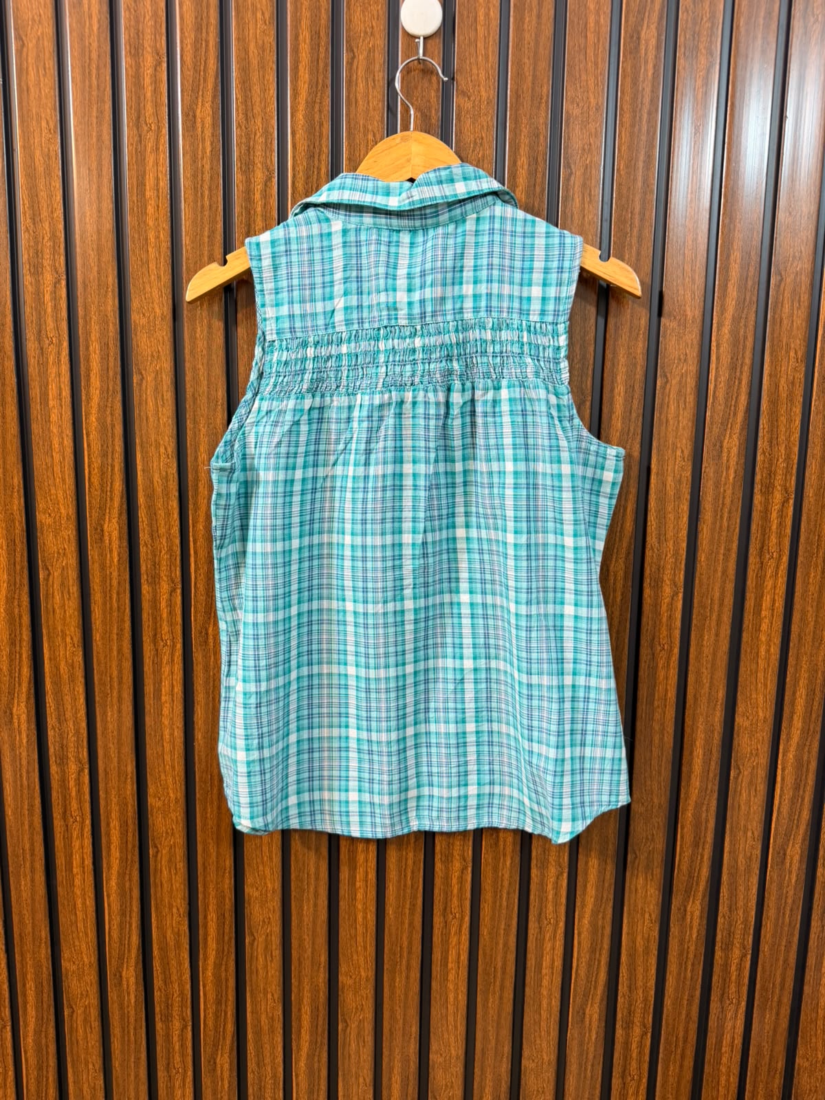 Chest 19  Length 23  Fabric Cotton Women's Comfortable Sleeveless Top
