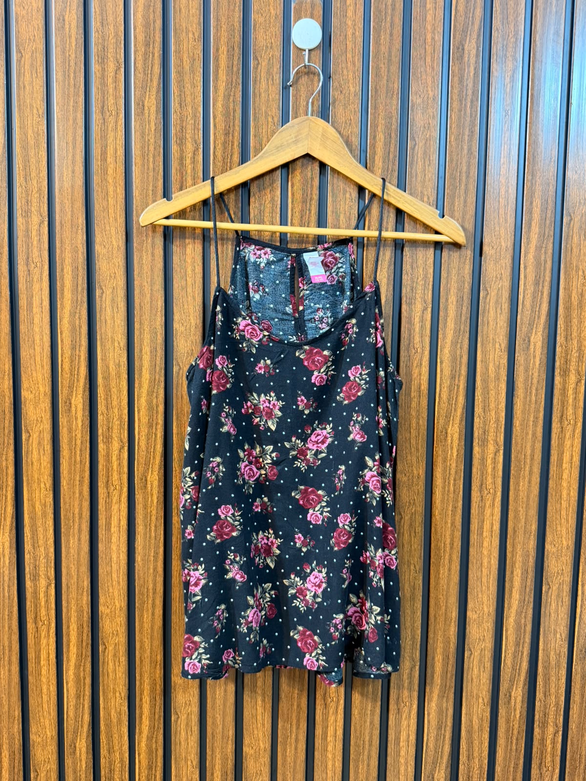 Chest 19  Length 24 To 25  Fabric Linen Women's Everyday Essential Top