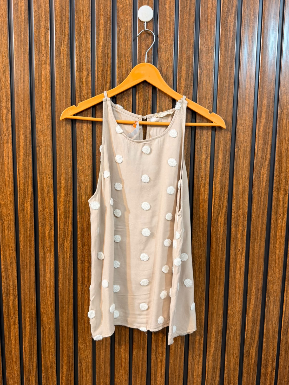 Chest 18  Length 23  Fabric Linen Women's Fashion Wear Top