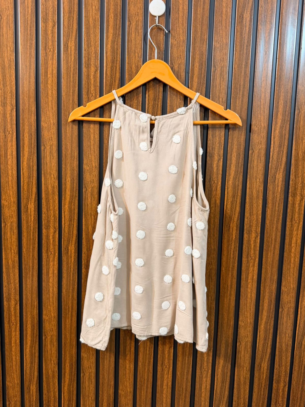 Chest 18  Length 23  Fabric Linen Women's Fashion Wear Top