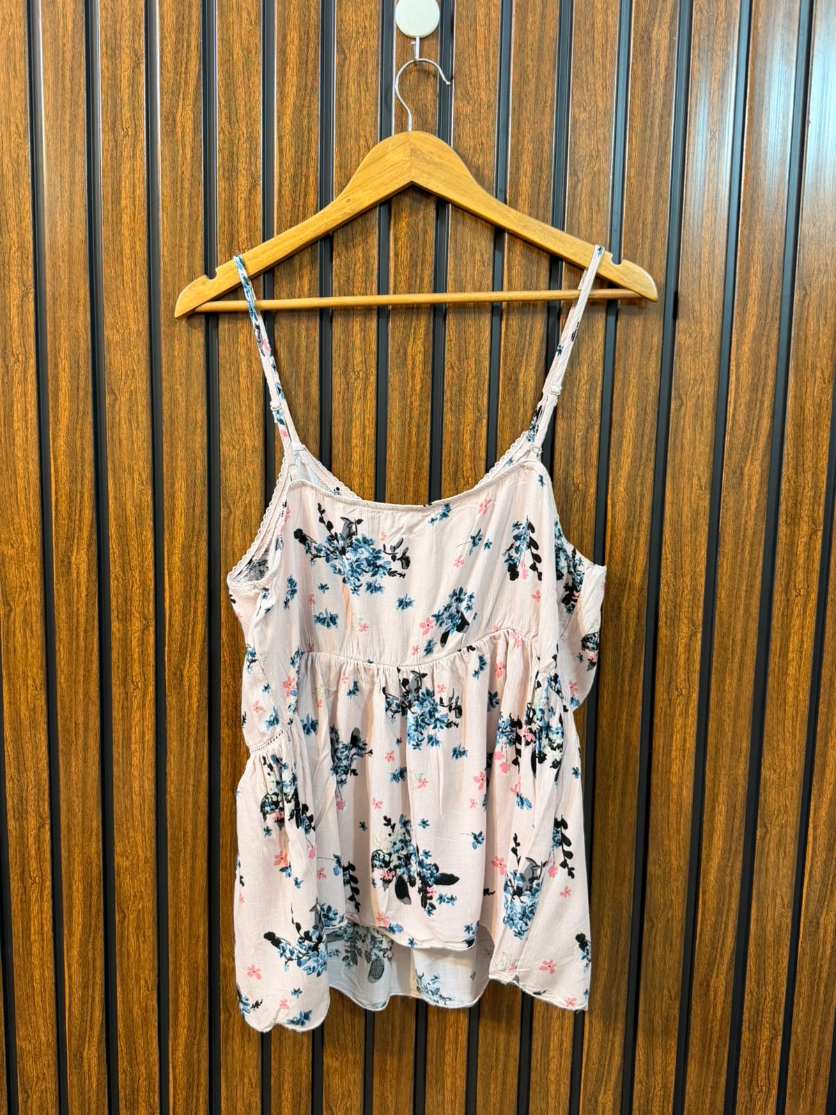 Chest 20  Length 27  Fabric Rayon Women's Trend Collection Top