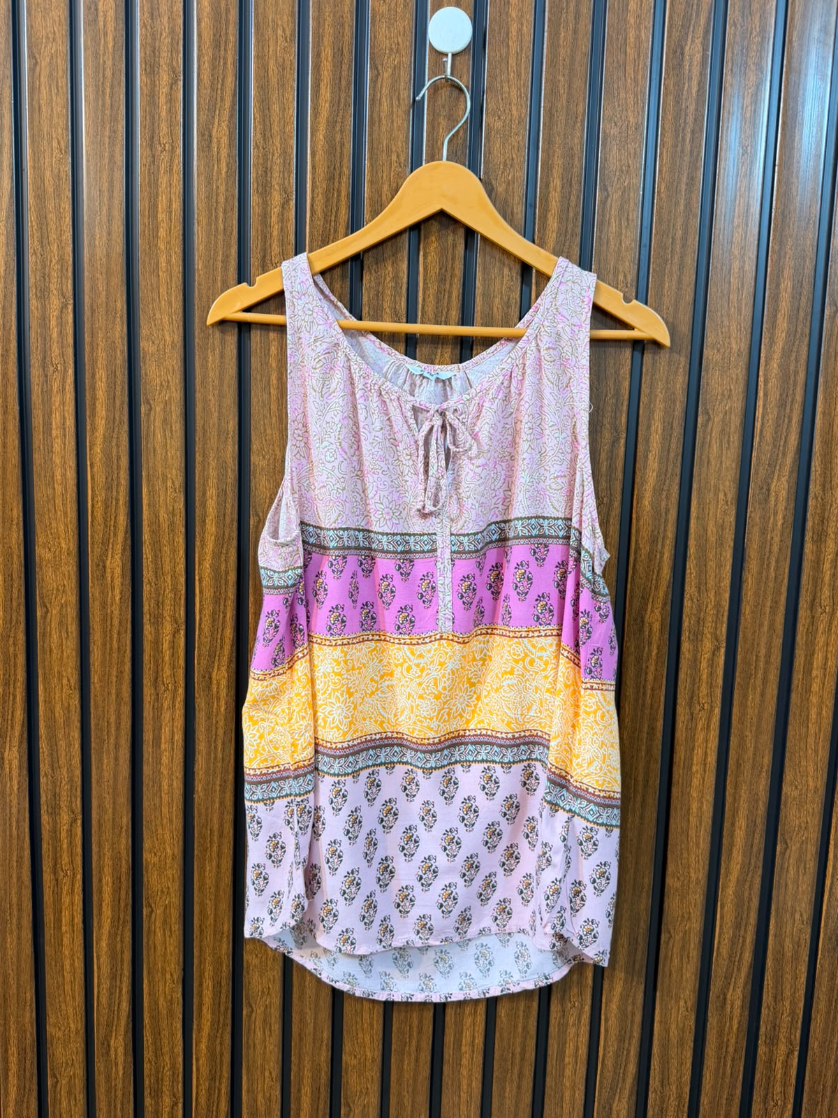 Chest 20  Length 26  Fabric Linen Women's Stylish Casual Top