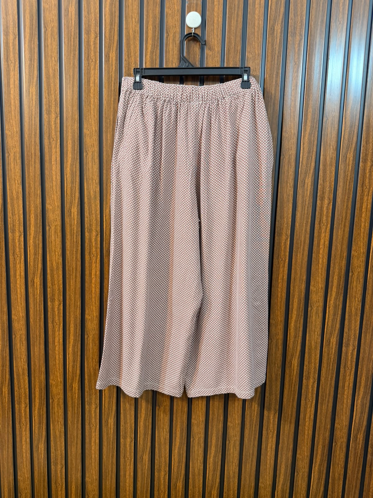 Waist 32  Length 31  Fabric Cotton Silk Waist 30  Length 34  Fabric Cotton Silk Branded Trouser for Women