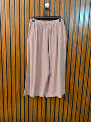 Waist 32  Length 31  Fabric Cotton Silk Waist 30  Length 34  Fabric Cotton Silk Branded Trouser for Women