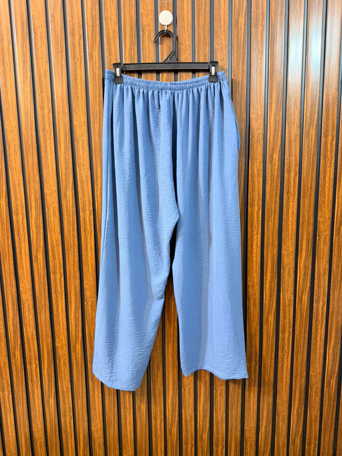 Waist 34  Length 35  Fabric Silk Branded Women's Bottom Wear